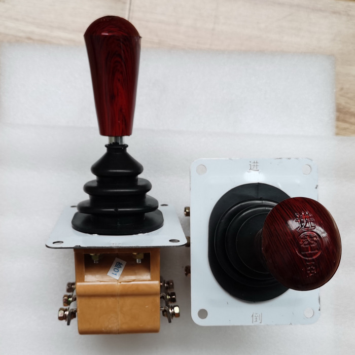 Qingdao Promising FLAND EL45 Electric Wheel Loader Forward Reverse Toggle Switch - Tongkat gigi untuk Wheel loader: gambar 2 Qingdao Promising FLAND EL45 Electric Wheel Loader Forward Reverse Toggle Switch - Tongkat gigi untuk Wheel loader: gambar 2