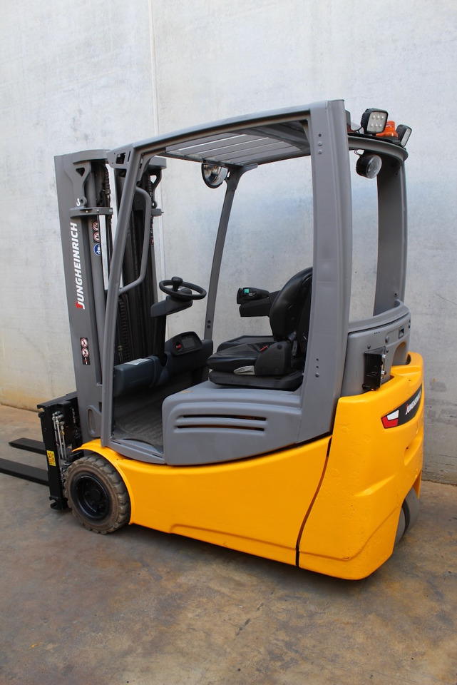 Jungheinrich EFG 218k 440 DZ NEW BATTERY - Forklift listrik: gambar 4 Jungheinrich EFG 218k 440 DZ NEW BATTERY - Forklift listrik: gambar 4