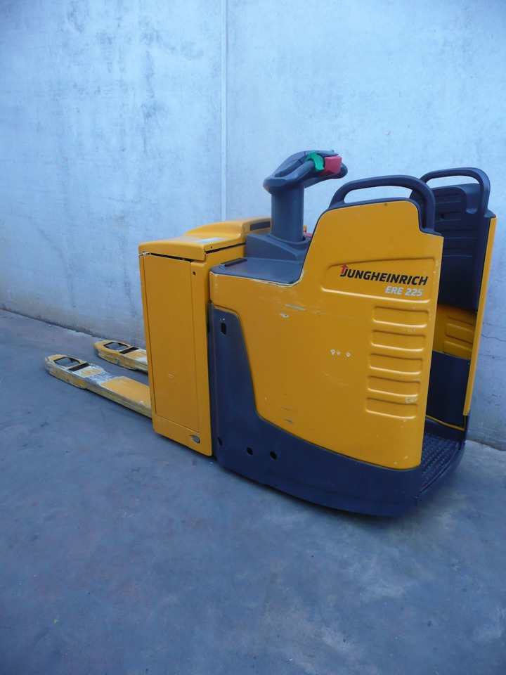 Jungheinrich ERE 225 - Truk pallet: gambar 1 Jungheinrich ERE 225 - Truk pallet: gambar 1