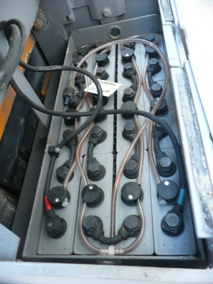 Truk pallet Jungheinrich ESE 120: gambar 6