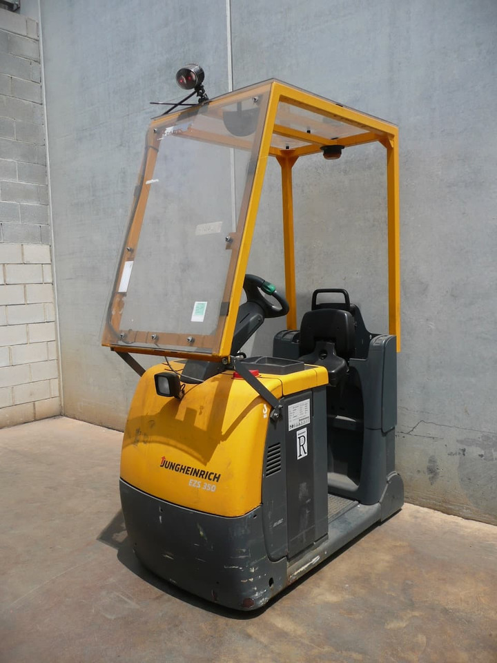 Jungheinrich EZS 350 XL - Traktor derek: gambar 1 Jungheinrich EZS 350 XL - Traktor derek: gambar 1