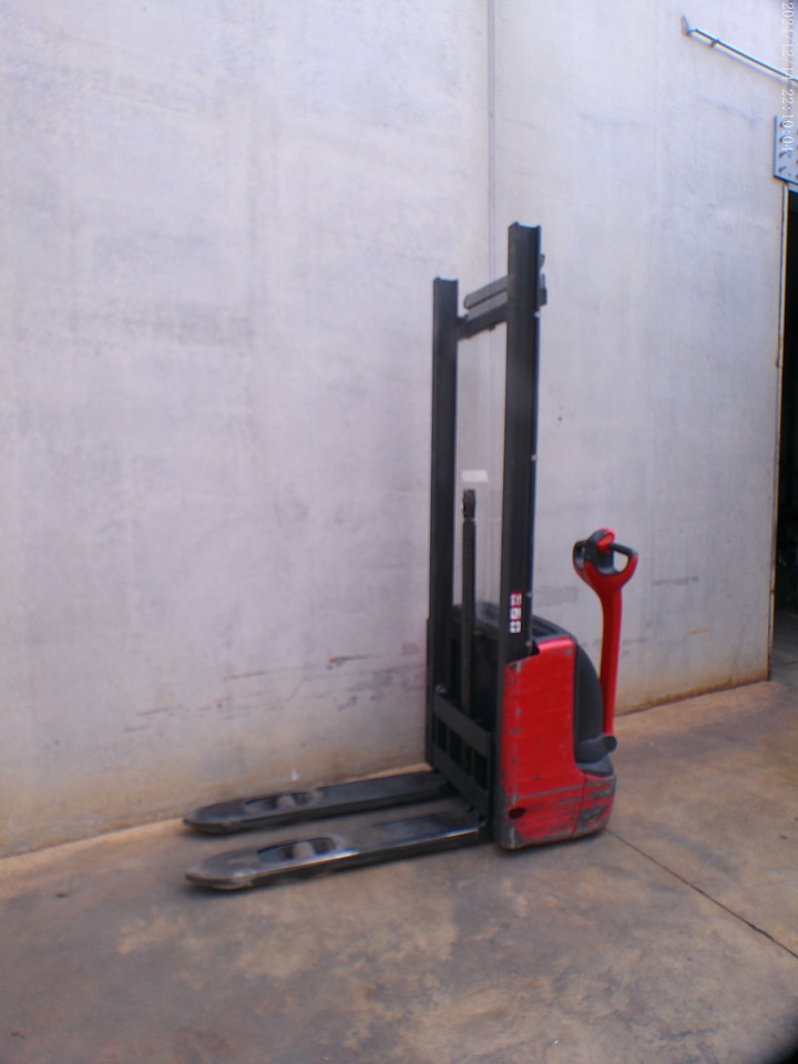 Linde L 10 - Penumpuk: gambar 2 Linde L 10 - Penumpuk: gambar 2