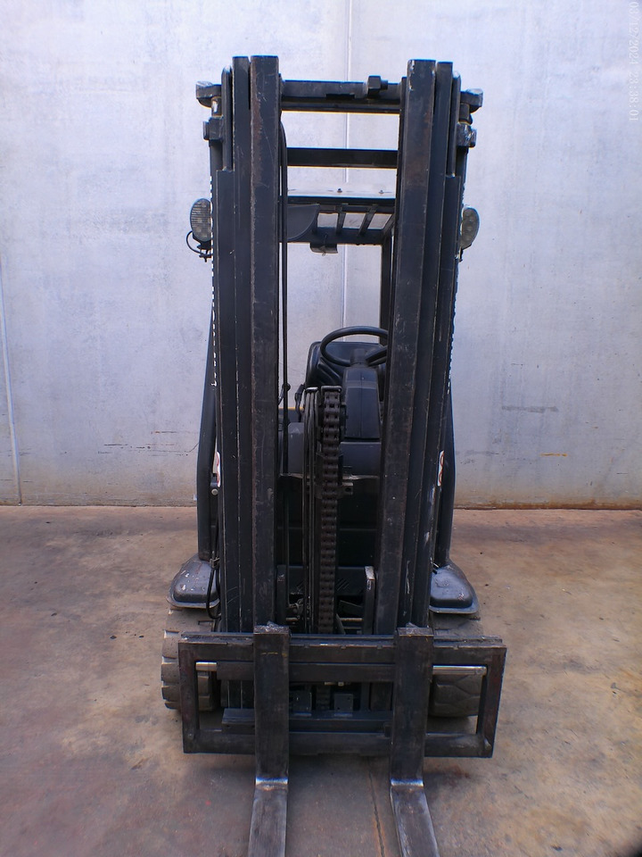OM XE 20ac - Forklift listrik: gambar 5 OM XE 20ac - Forklift listrik: gambar 5