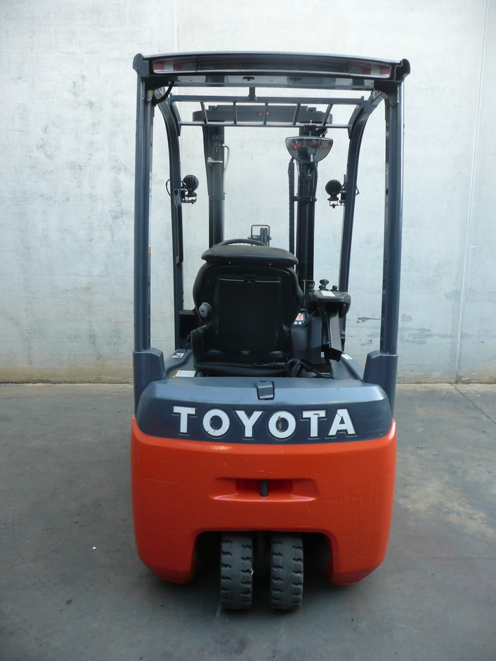 Forklift listrik Toyota 8FBE15T: gambar 6