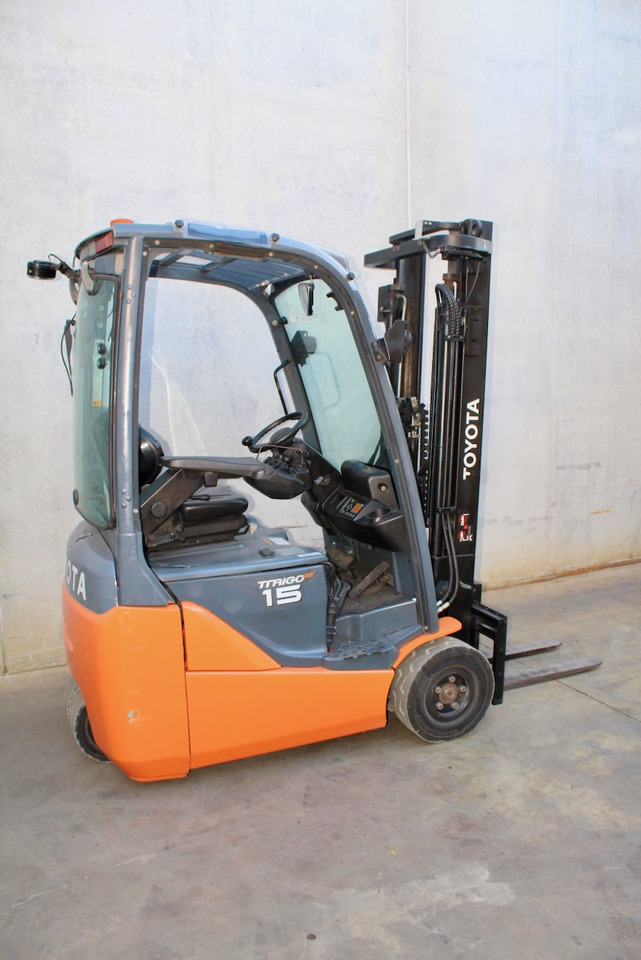 Toyota 8FBE15T - Forklift listrik: gambar 2 Toyota 8FBE15T - Forklift listrik: gambar 2