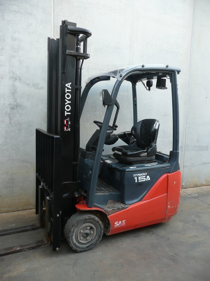 Toyota 8FBE15T - Forklift listrik: gambar 3 Toyota 8FBE15T - Forklift listrik: gambar 3