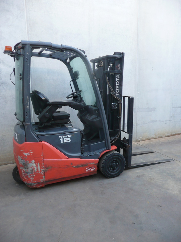 Toyota 8FBE15T - Forklift listrik: gambar 2 Toyota 8FBE15T - Forklift listrik: gambar 2