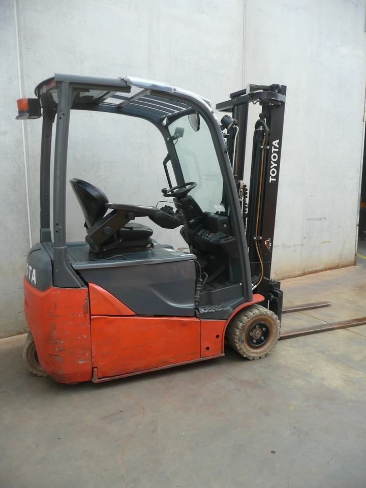 Toyota 8FBE16T - Forklift listrik: gambar 2 Toyota 8FBE16T - Forklift listrik: gambar 2