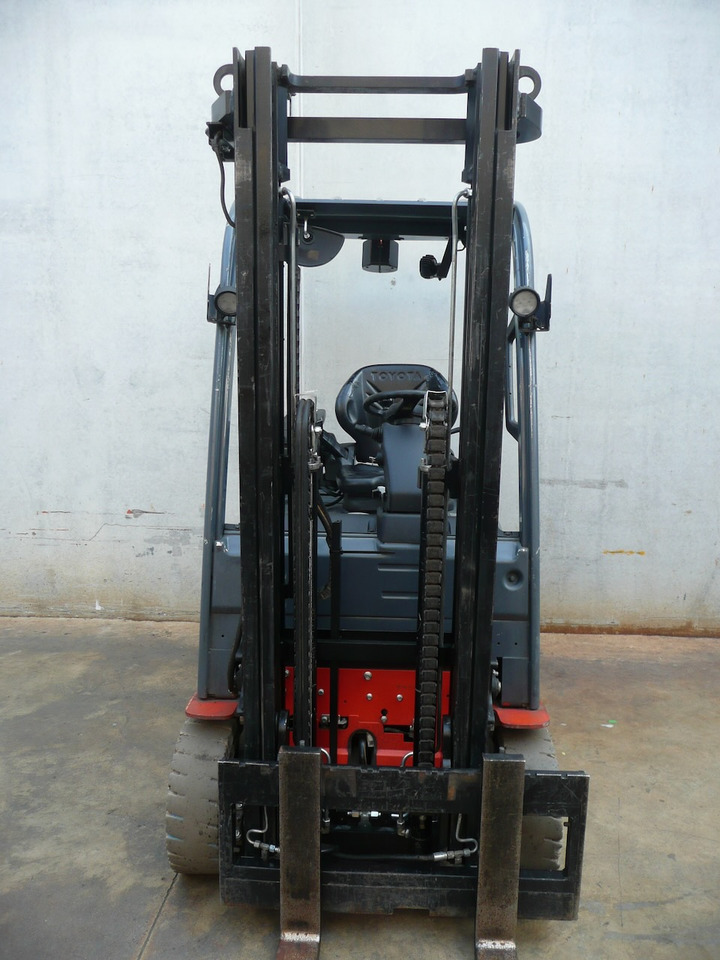 Toyota 8FBE16T - Forklift listrik: gambar 5 Toyota 8FBE16T - Forklift listrik: gambar 5
