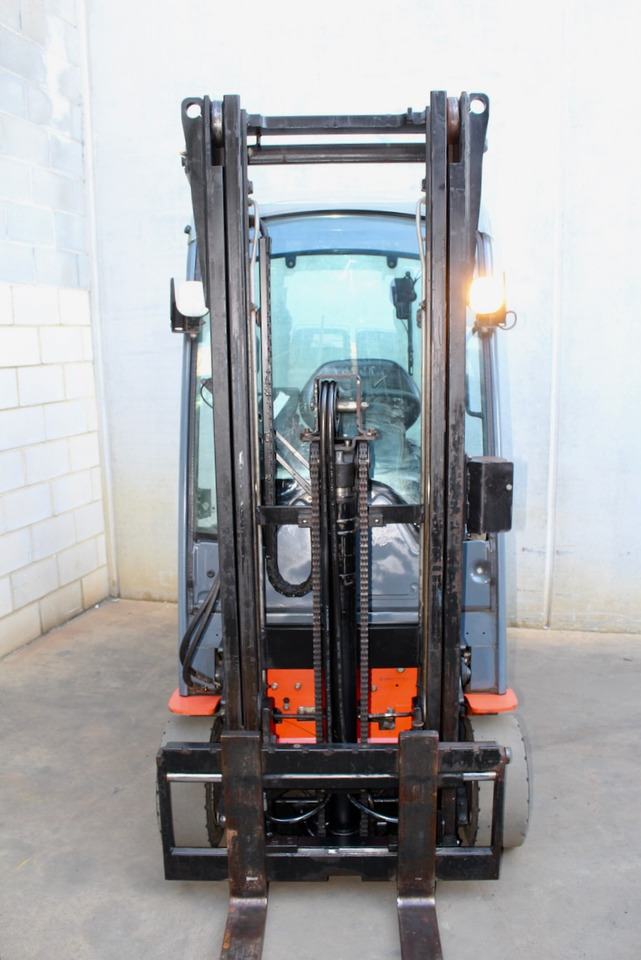 Toyota 8FBM16T - Forklift listrik: gambar 5 Toyota 8FBM16T - Forklift listrik: gambar 5