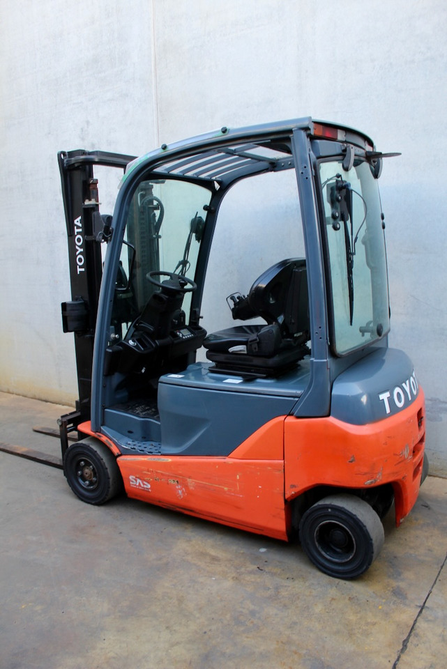 Toyota 8FBM16T - Forklift listrik: gambar 4 Toyota 8FBM16T - Forklift listrik: gambar 4