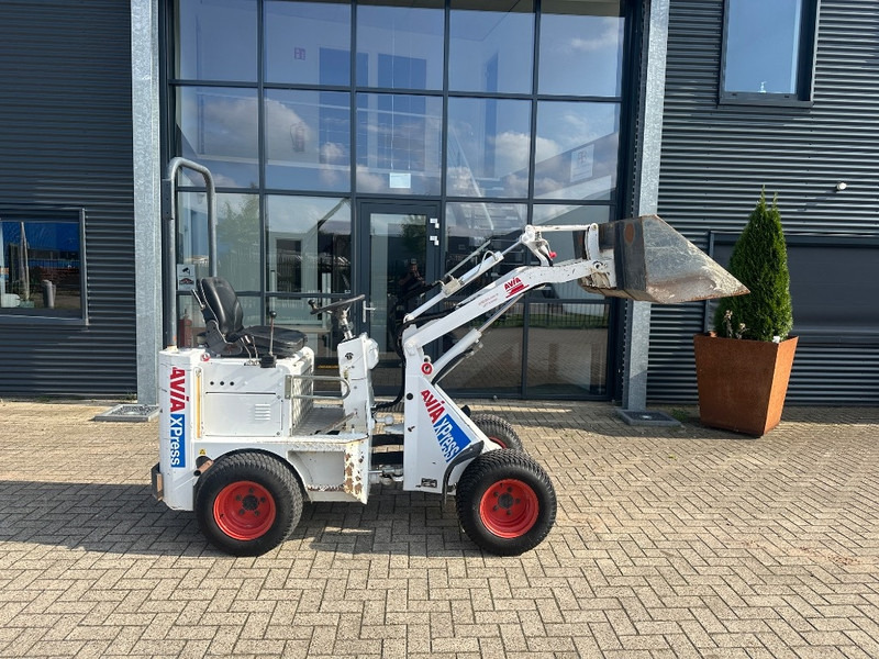 Knikmops 100 - Wheel loader: gambar 2 Knikmops 100 - Wheel loader: gambar 2