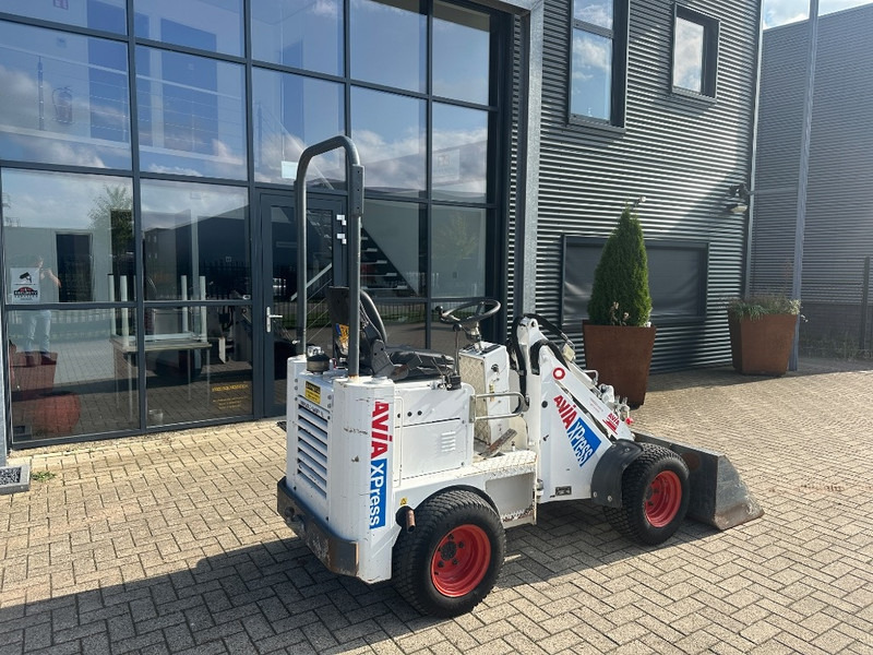 Knikmops 100 - Wheel loader: gambar 4 Knikmops 100 - Wheel loader: gambar 4