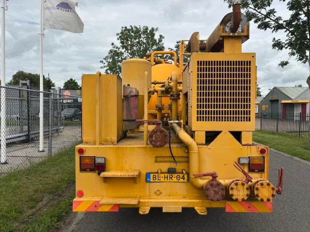 Freightliner 3 AXLE RIGID BODY chassis cabine - Truk sasis: gambar 5 Freightliner 3 AXLE RIGID BODY chassis cabine - Truk sasis: gambar 5