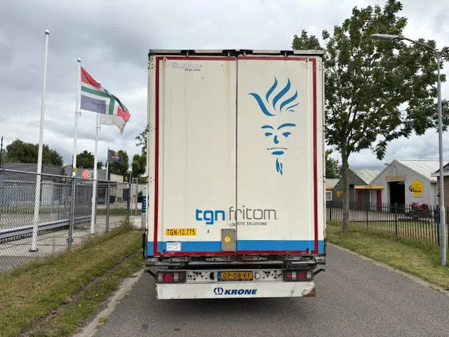 Krone Mega Liner Volume 3 axle curtainslider lift roof disk brakes 5 units available - Semi-trailer kotak tertutup: gambar 5 Krone Mega Liner Volume 3 axle curtainslider lift roof disk brakes 5 units available - Semi-trailer kotak tertutup: gambar 5