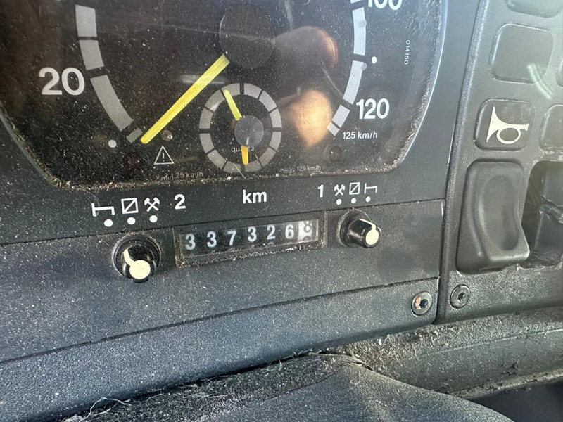 Scania P94-220 Chassis DB 4X2 NA 65115 Low Milage - Truk sasis: gambar 4 Scania P94-220 Chassis DB 4X2 NA 65115 Low Milage - Truk sasis: gambar 4