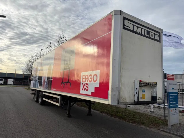 Tracon TRAILERS 2-axle closed box Tridec steering taillift 2 ton - Semi-trailer kotak tertutup: gambar 3 Tracon TRAILERS 2-axle closed box Tridec steering taillift 2 ton - Semi-trailer kotak tertutup: gambar 3