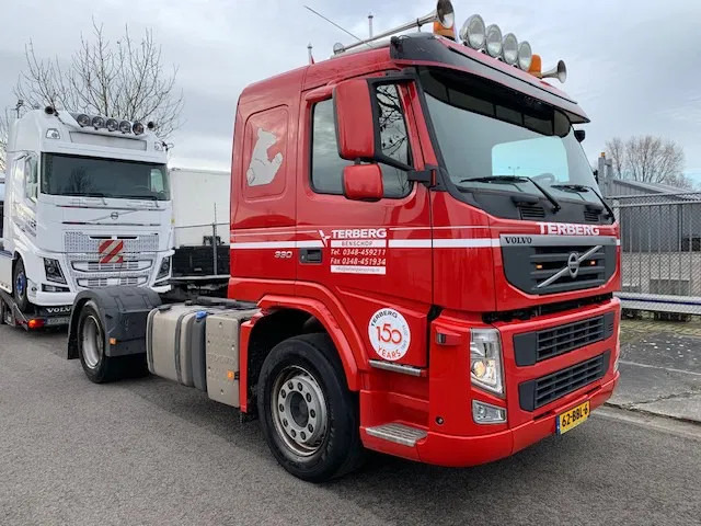 Volvo FM 340 Euro 5 sleeper cab low milage! - Tractor head: gambar 3 Volvo FM 340 Euro 5 sleeper cab low milage! - Tractor head: gambar 3