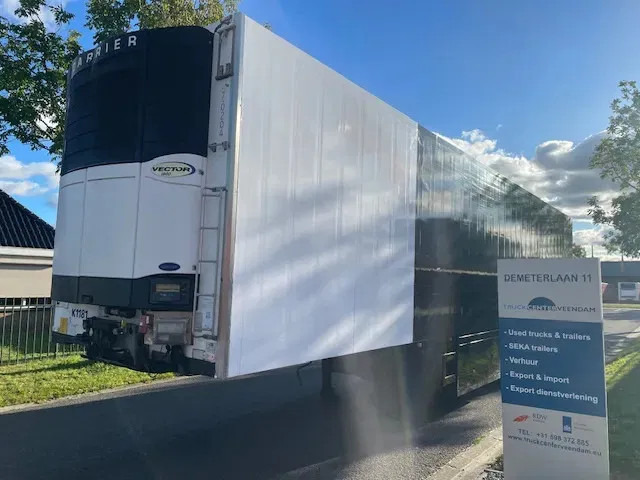 Van Eck UT-3B Steering axle 260 cm insteek Frigo carrier vector UT-3B H= 260 W= 250cm - Semi-trailer berpendingin: gambar 1 Van Eck UT-3B Steering axle 260 cm insteek Frigo carrier vector UT-3B H= 260 W= 250cm - Semi-trailer berpendingin: gambar 1