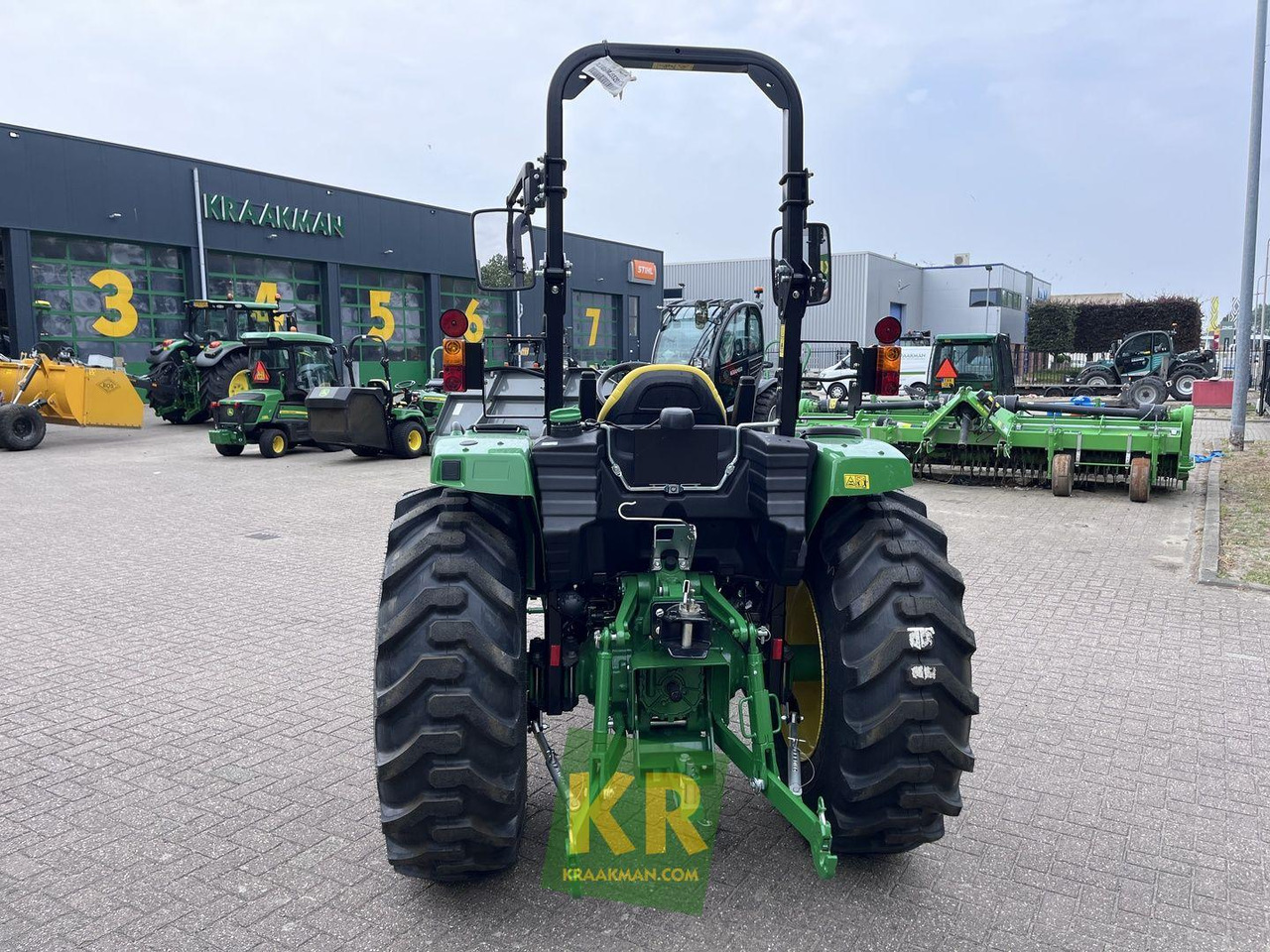 4066M John Deere - Traktor kompak: gambar 3 4066M John Deere - Traktor kompak: gambar 3