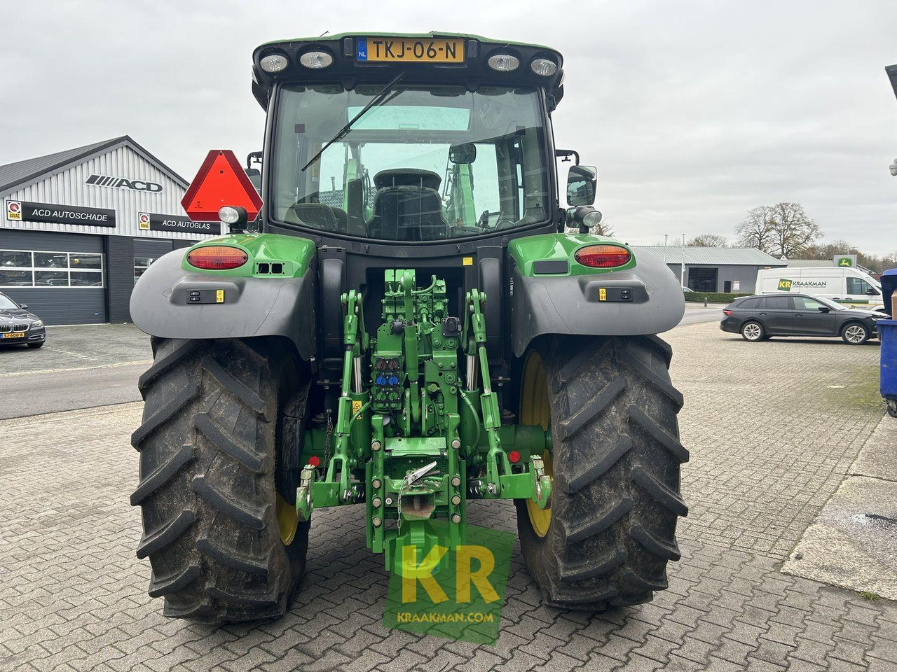 6110R John Deere - Traktor: gambar 3 6110R John Deere - Traktor: gambar 3