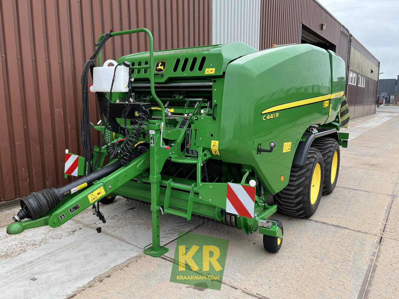 C441R John Deere - Baler bulat: gambar 1 C441R John Deere - Baler bulat: gambar 1
