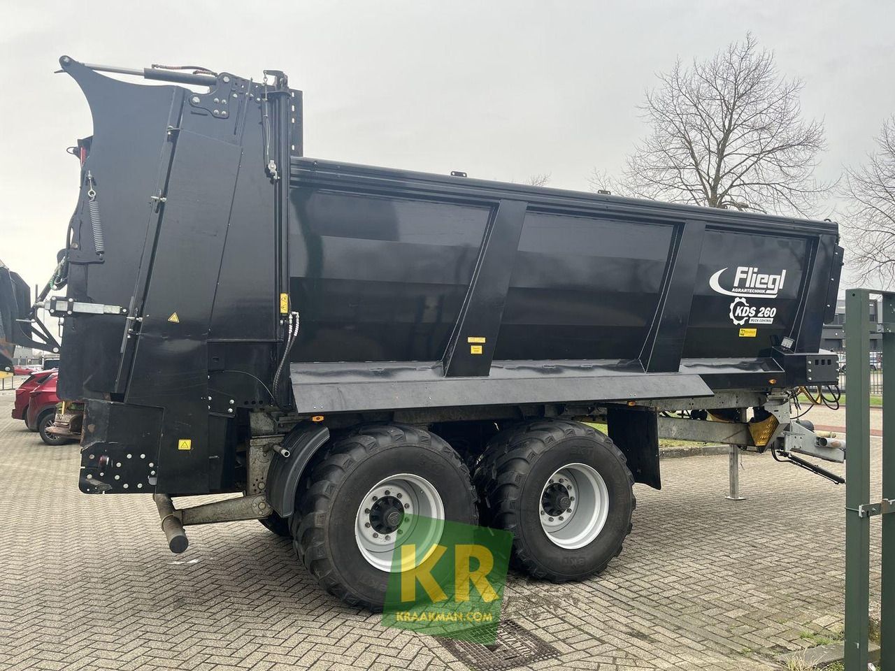 Fliegl KDS 260 - Penyebar pupuk: gambar 4 Fliegl KDS 260 - Penyebar pupuk: gambar 4