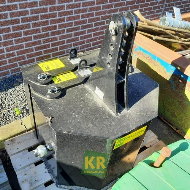Frontgewicht 1100 KG LSM - Counterweight: gambar 1 Frontgewicht 1100 KG LSM - Counterweight: gambar 1