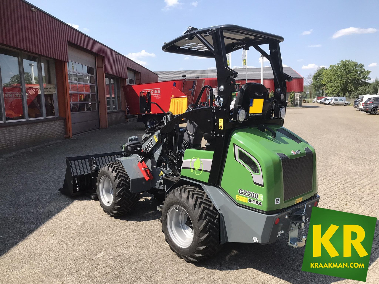 G2200E Giant - Pemuat ringkas: gambar 4 G2200E Giant - Pemuat ringkas: gambar 4