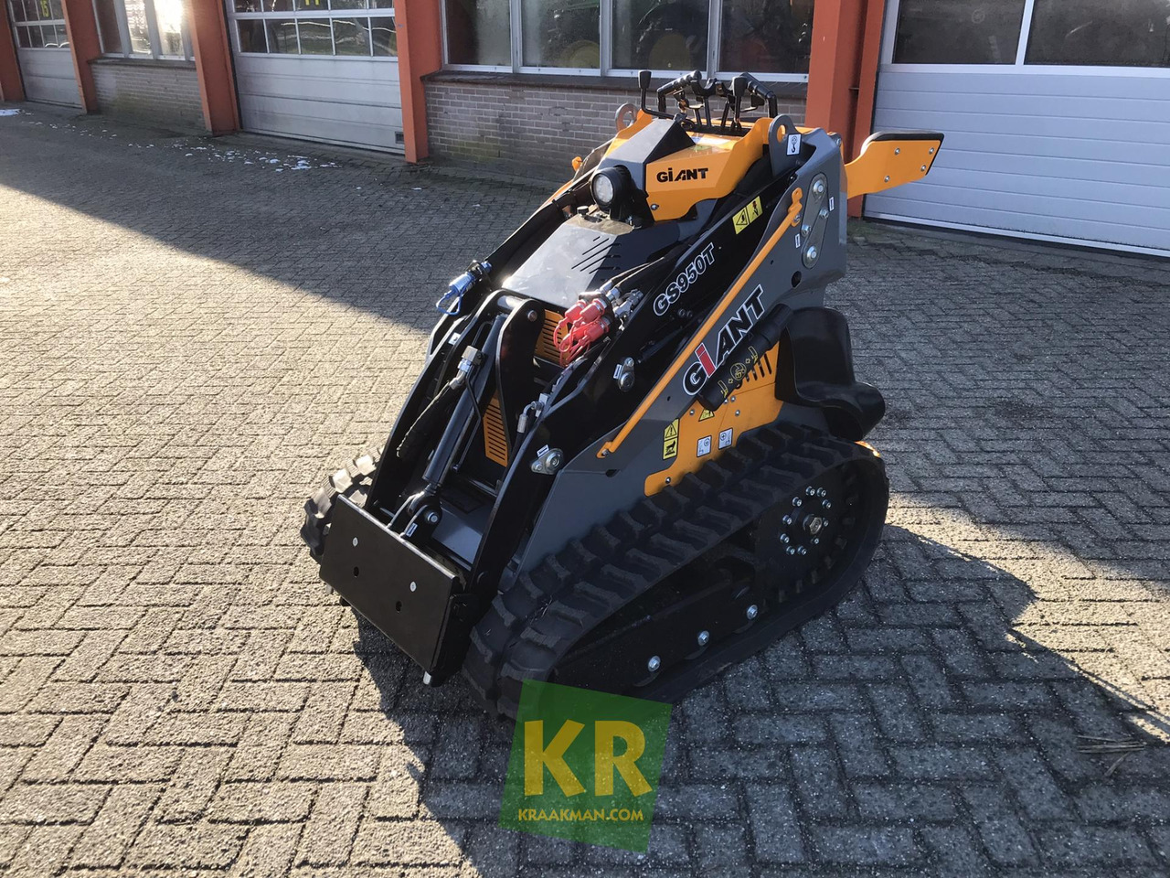 Giant GS950T - Skid steer: gambar 1 Giant GS950T - Skid steer: gambar 1