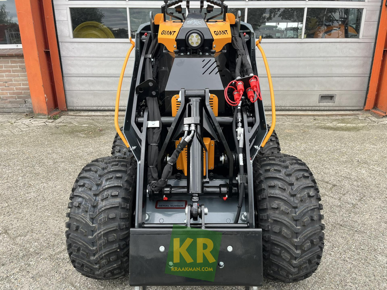 Giant Overig - Skid steer: gambar 3 Giant Overig - Skid steer: gambar 3