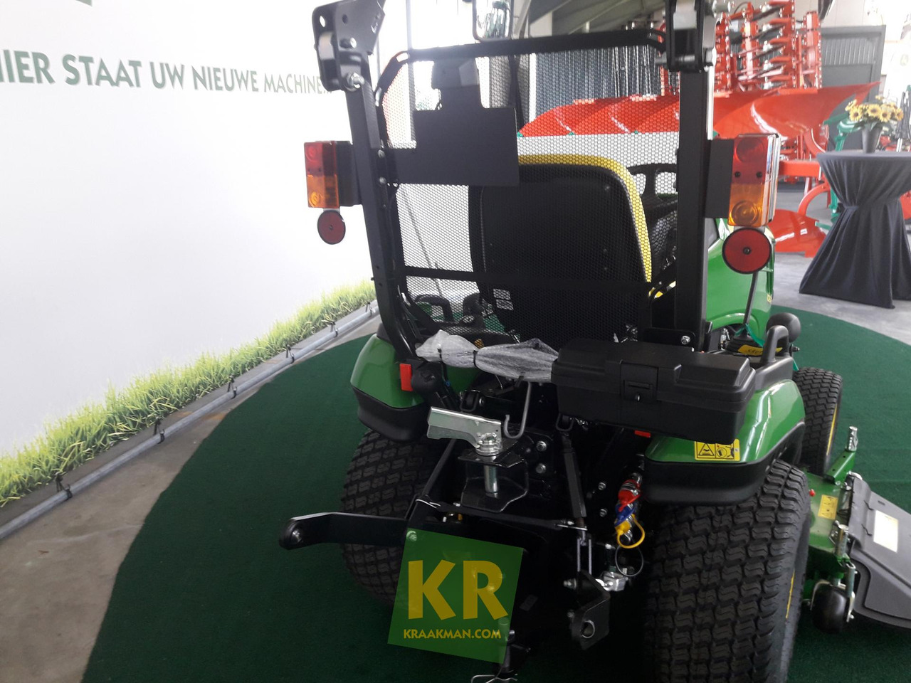John Deere 1026R - Traktor kompak: gambar 5 John Deere 1026R - Traktor kompak: gambar 5