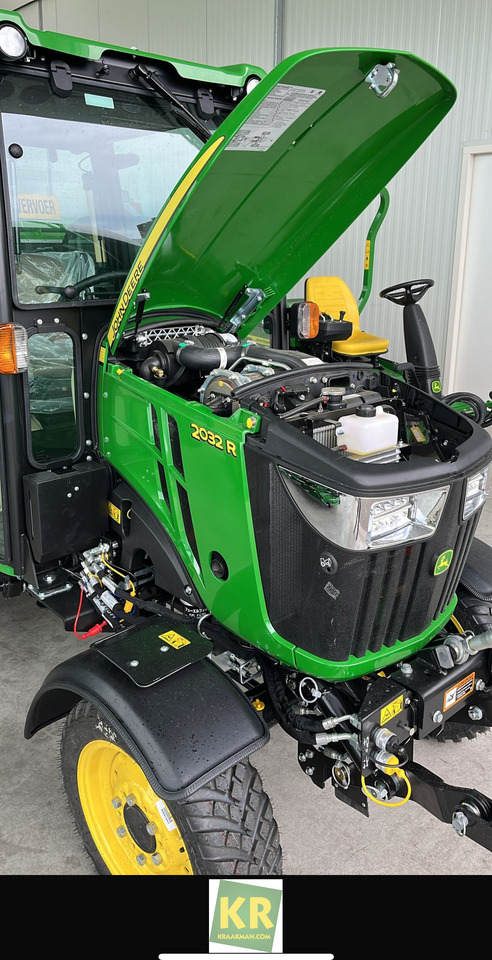 John Deere 2032R - Traktor kompak: gambar 3 John Deere 2032R - Traktor kompak: gambar 3