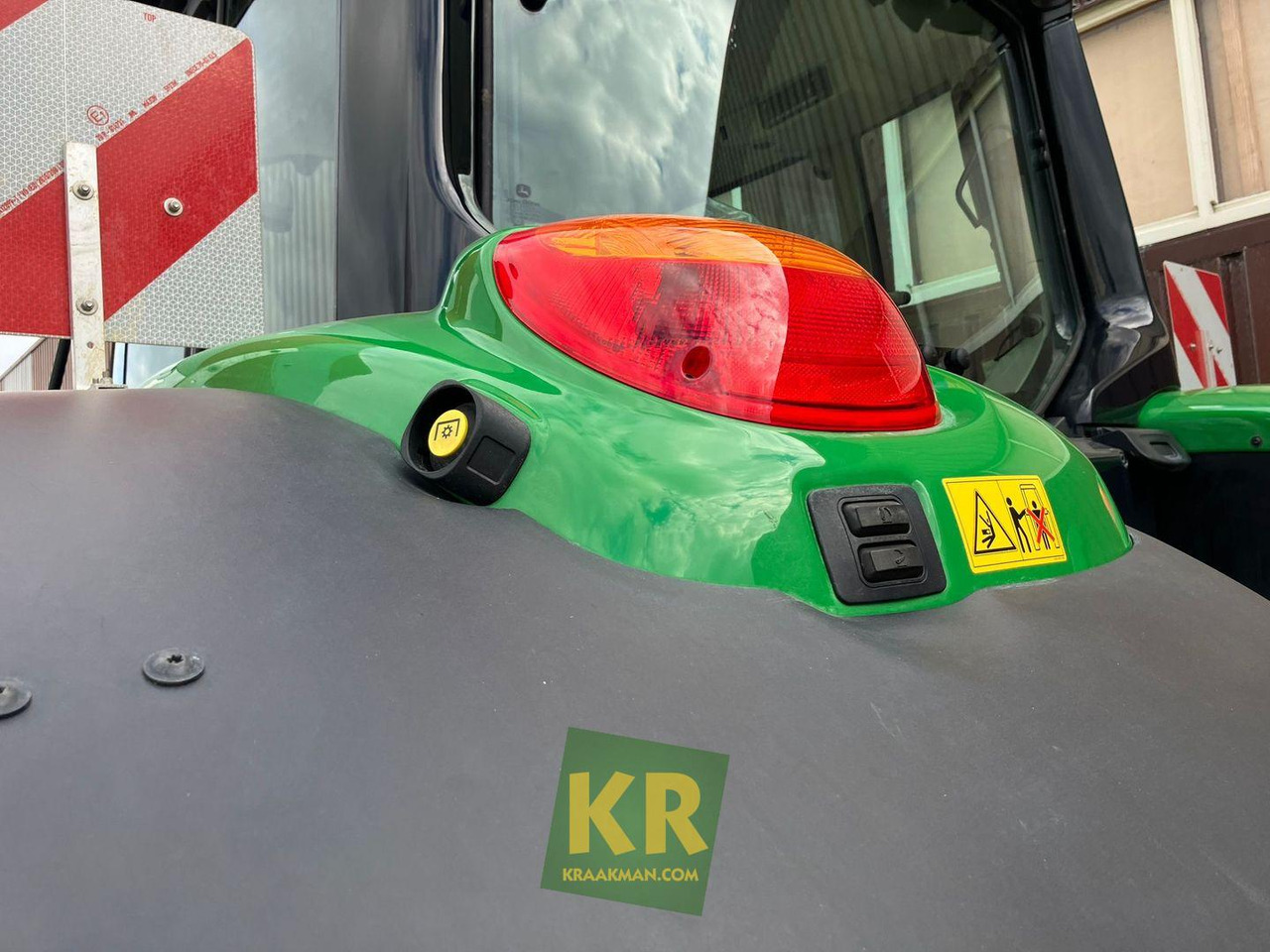 John Deere 6155M - Traktor: gambar 3 John Deere 6155M - Traktor: gambar 3