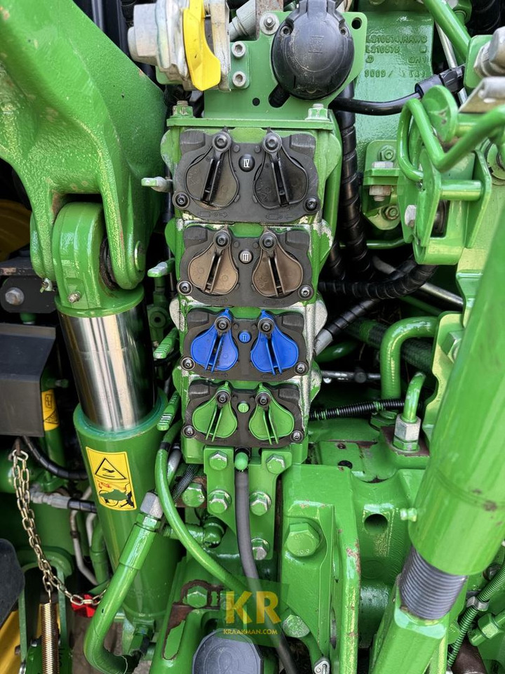 John Deere 6175R - Traktor: gambar 3 John Deere 6175R - Traktor: gambar 3