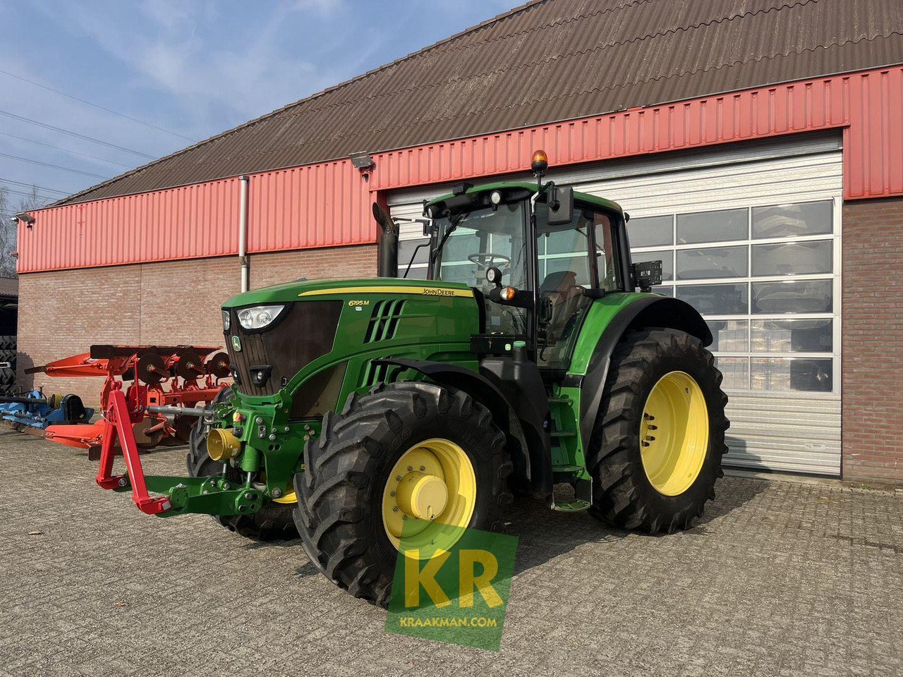 John Deere 6195M - Traktor: gambar 1 John Deere 6195M - Traktor: gambar 1