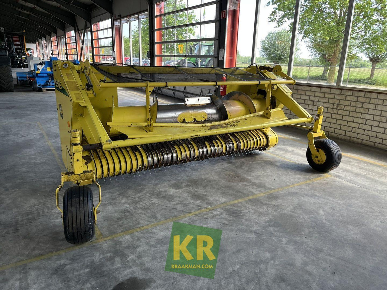 John Deere 630B - Lampiran pemanen pakan ternak: gambar 1 John Deere 630B - Lampiran pemanen pakan ternak: gambar 1