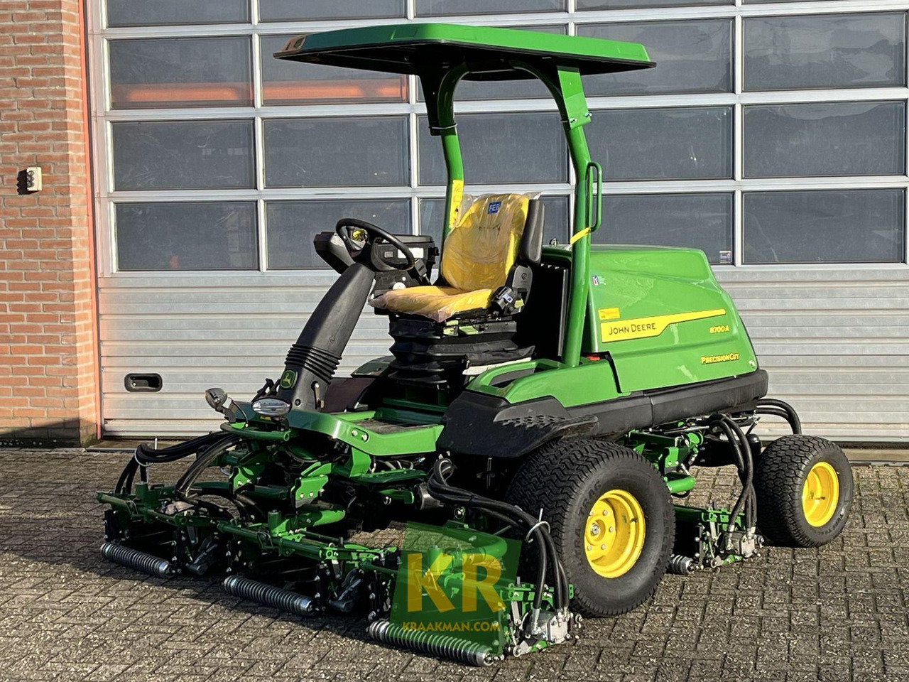 John Deere 8700A - Mesin pemotong rumput: gambar 1 John Deere 8700A - Mesin pemotong rumput: gambar 1