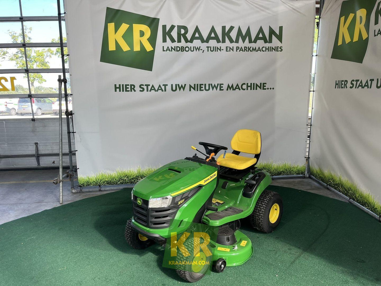 John Deere X127 - Mesin pemotong rumput: gambar 1 John Deere X127 - Mesin pemotong rumput: gambar 1