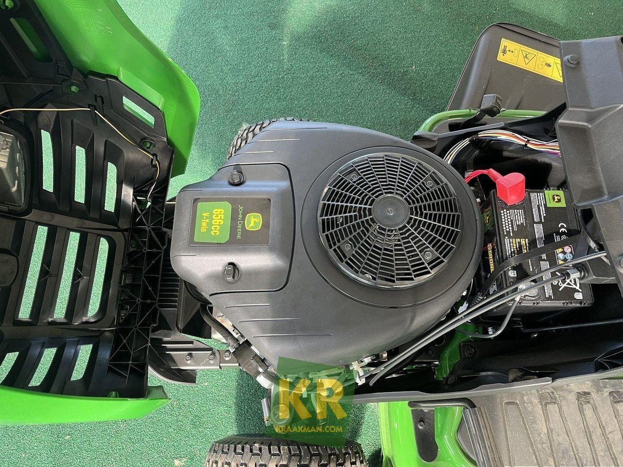 John Deere X127 - Mesin pemotong rumput: gambar 5 John Deere X127 - Mesin pemotong rumput: gambar 5