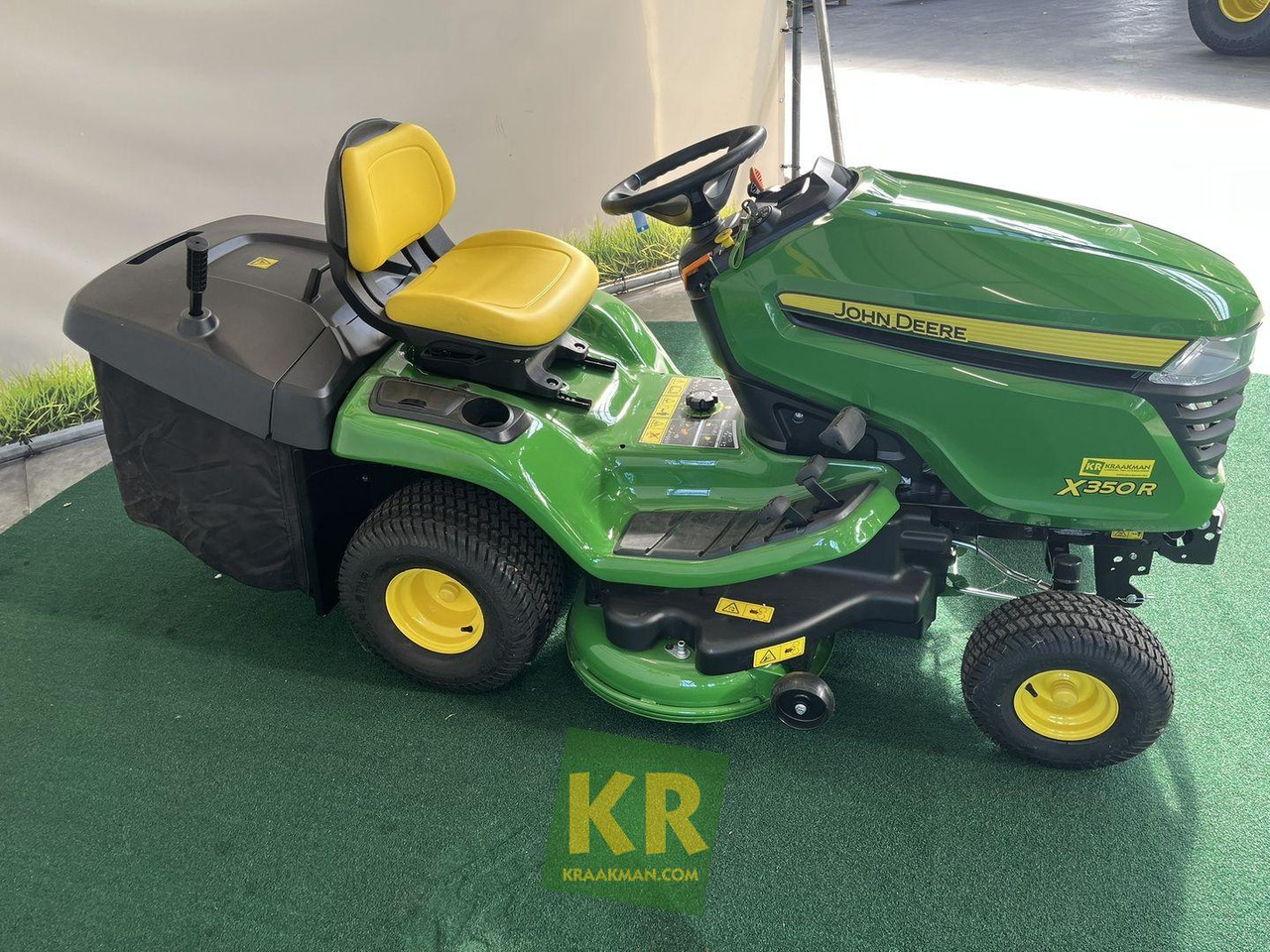 John Deere X350R - Mesin pemotong rumput: gambar 3 John Deere X350R - Mesin pemotong rumput: gambar 3