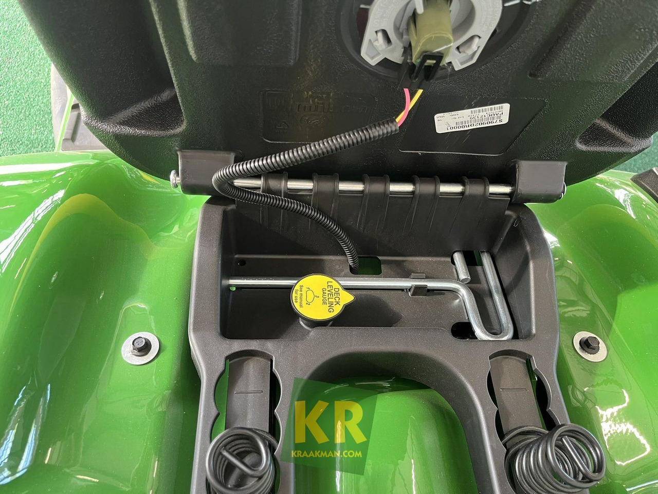 John Deere X350R - Mesin pemotong rumput: gambar 5 John Deere X350R - Mesin pemotong rumput: gambar 5