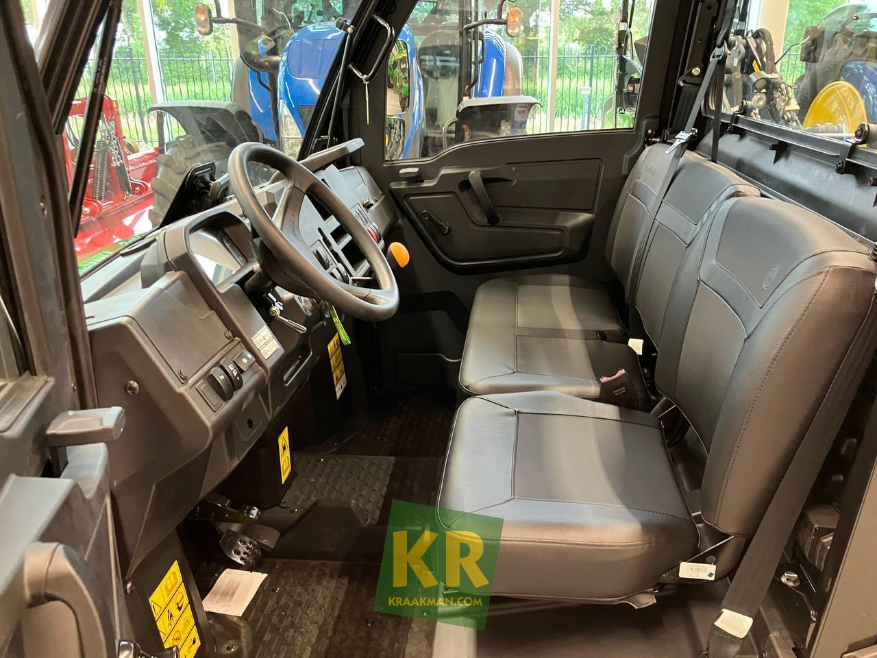 John Deere XUV 875M  - ATV: gambar 2 John Deere XUV 875M  - ATV: gambar 2