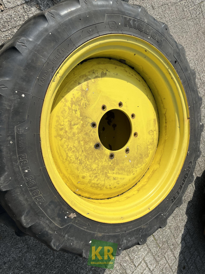 Kleber 270/95R32 Cropker - Roda untuk Peralatan pertanian: gambar 1 Kleber 270/95R32 Cropker - Roda untuk Peralatan pertanian: gambar 1