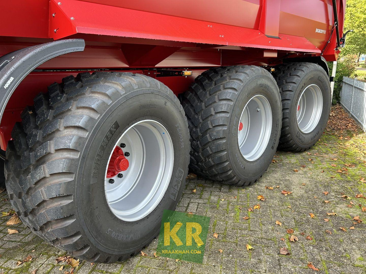 Krampe BIG BODY 900 - Trailer jungkit pertanian/ Tempat sampah: gambar 4 Krampe BIG BODY 900 - Trailer jungkit pertanian/ Tempat sampah: gambar 4