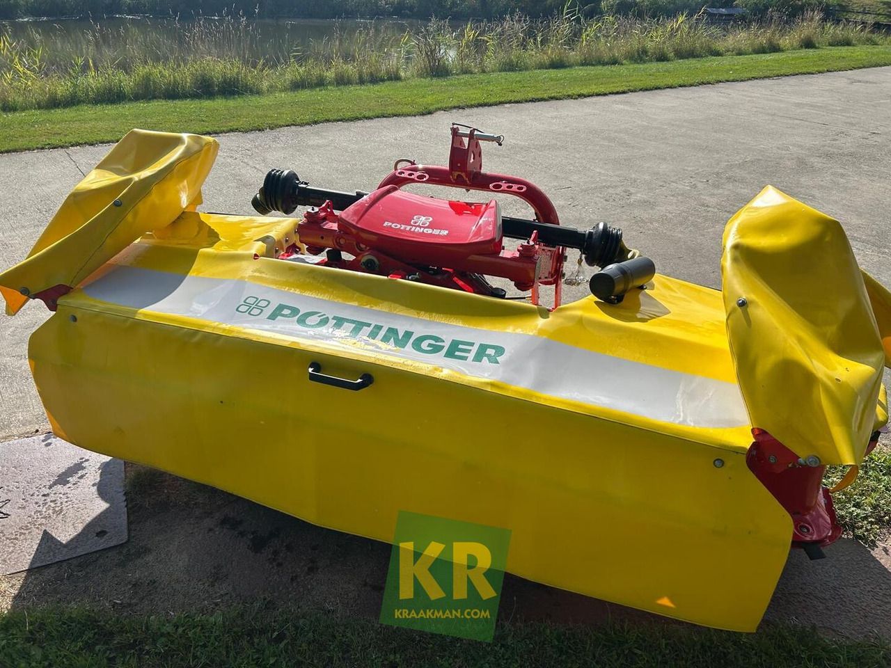 Novacat F3100 Pottinger - Mesin pemotong rumput: gambar 2 Novacat F3100 Pottinger - Mesin pemotong rumput: gambar 2