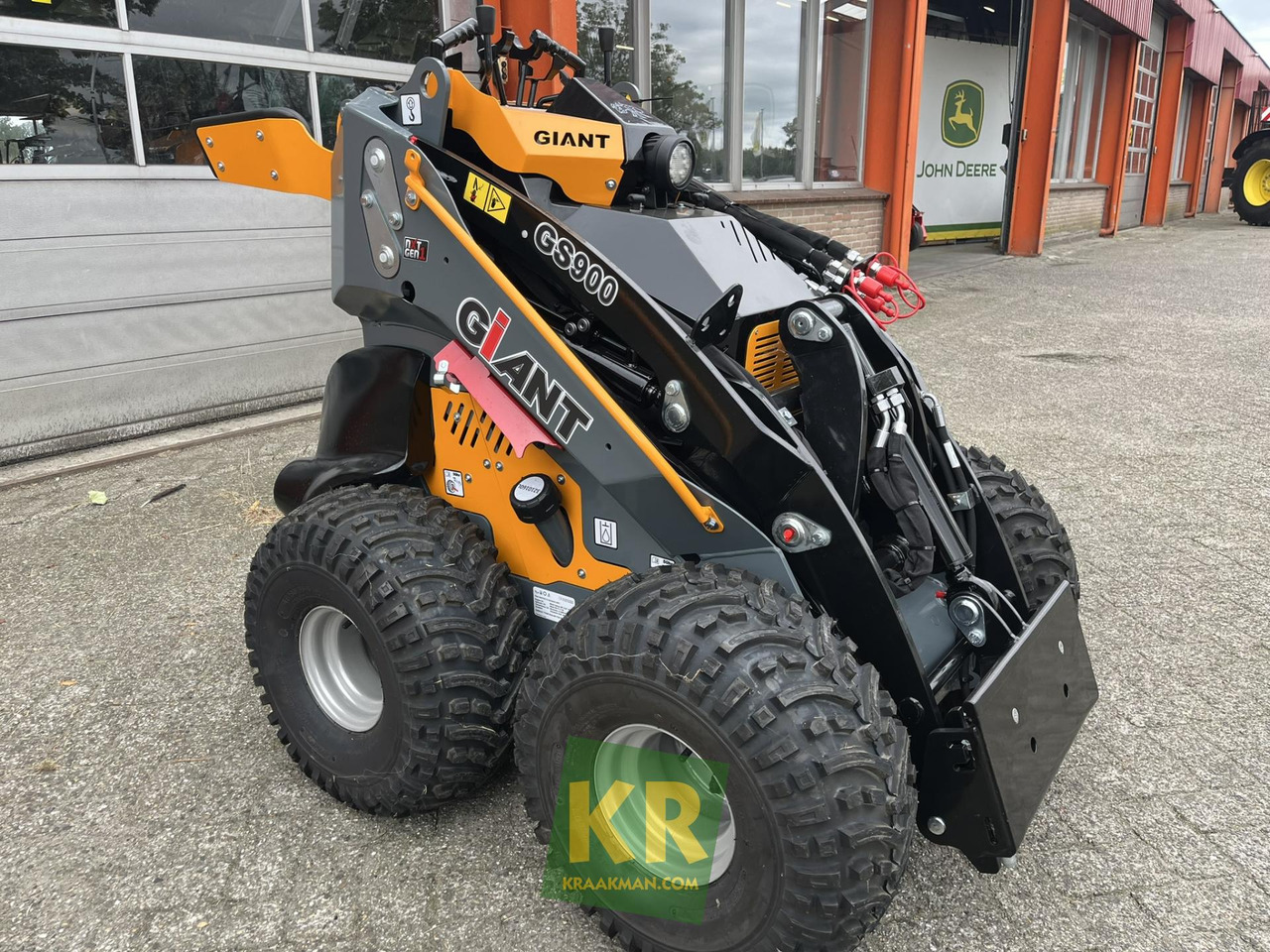 Overig Giant - Skid steer: gambar 2 Overig Giant - Skid steer: gambar 2
