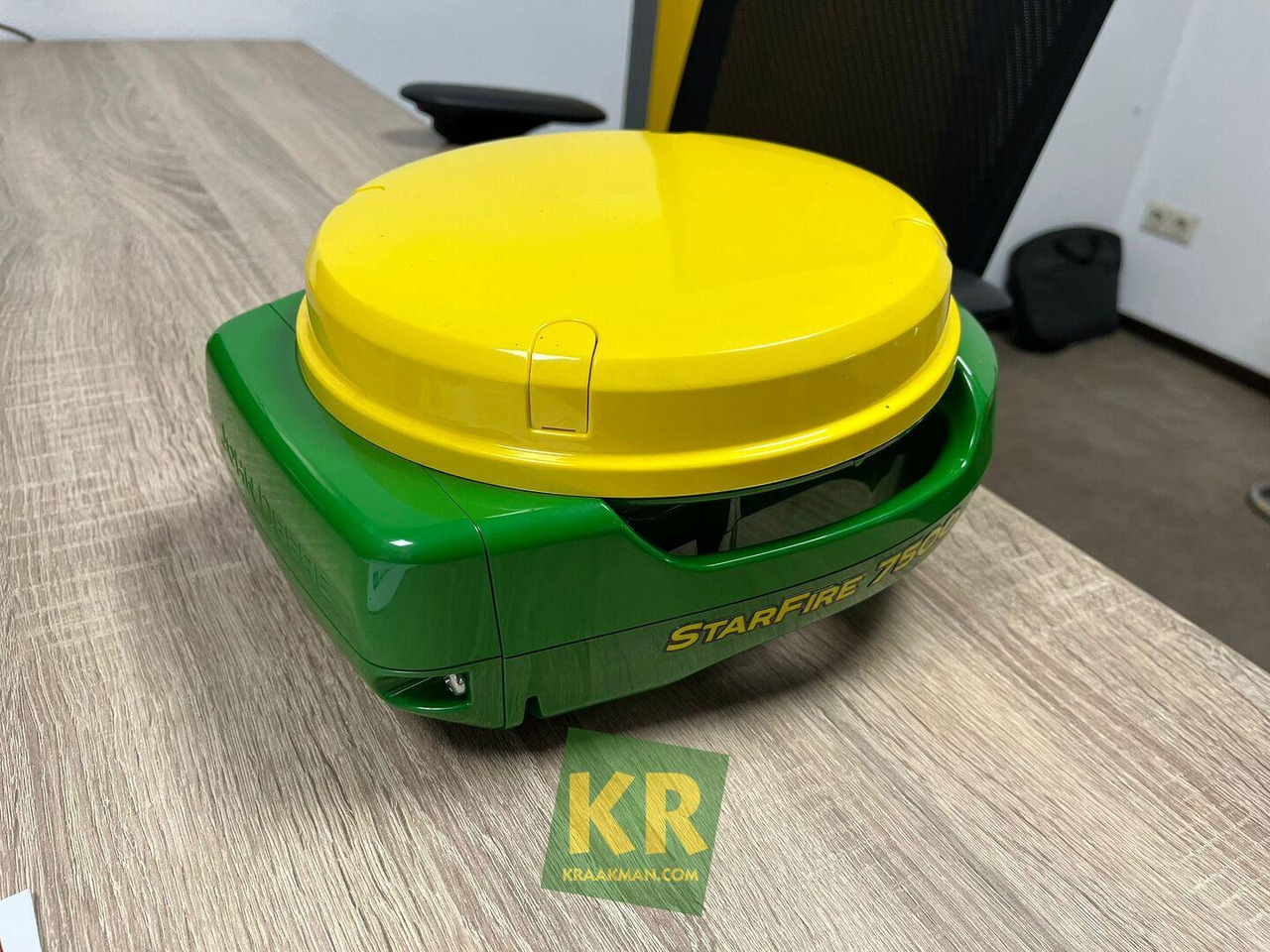 STARFIRE 7500 RECEIVER John Deere - Sistem navigasi: gambar 3 STARFIRE 7500 RECEIVER John Deere - Sistem navigasi: gambar 3