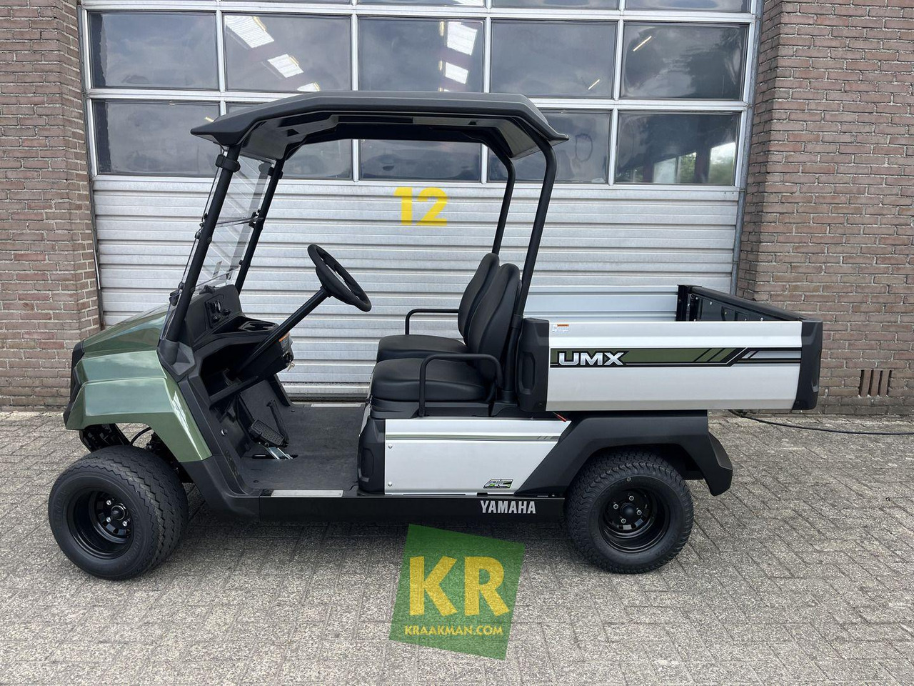 Yamaha UMX 2AC - Kereta golf: gambar 2 Yamaha UMX 2AC - Kereta golf: gambar 2