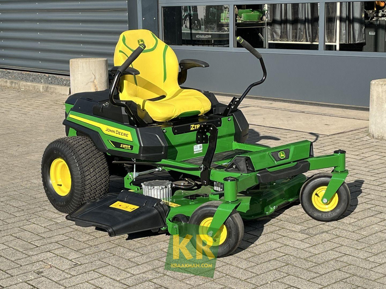 Z370R ELECTRIC John Deere - Mesin pemotong rumput: gambar 1 Z370R ELECTRIC John Deere - Mesin pemotong rumput: gambar 1